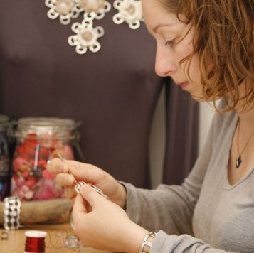 Hélène dans l'atelier